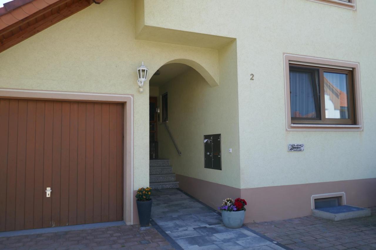 Moderne 2 Zi - Fewo Weinbergliebe Am Tuniberg Zwischen Freiburg Und Frankreich Merdingen Esterno foto