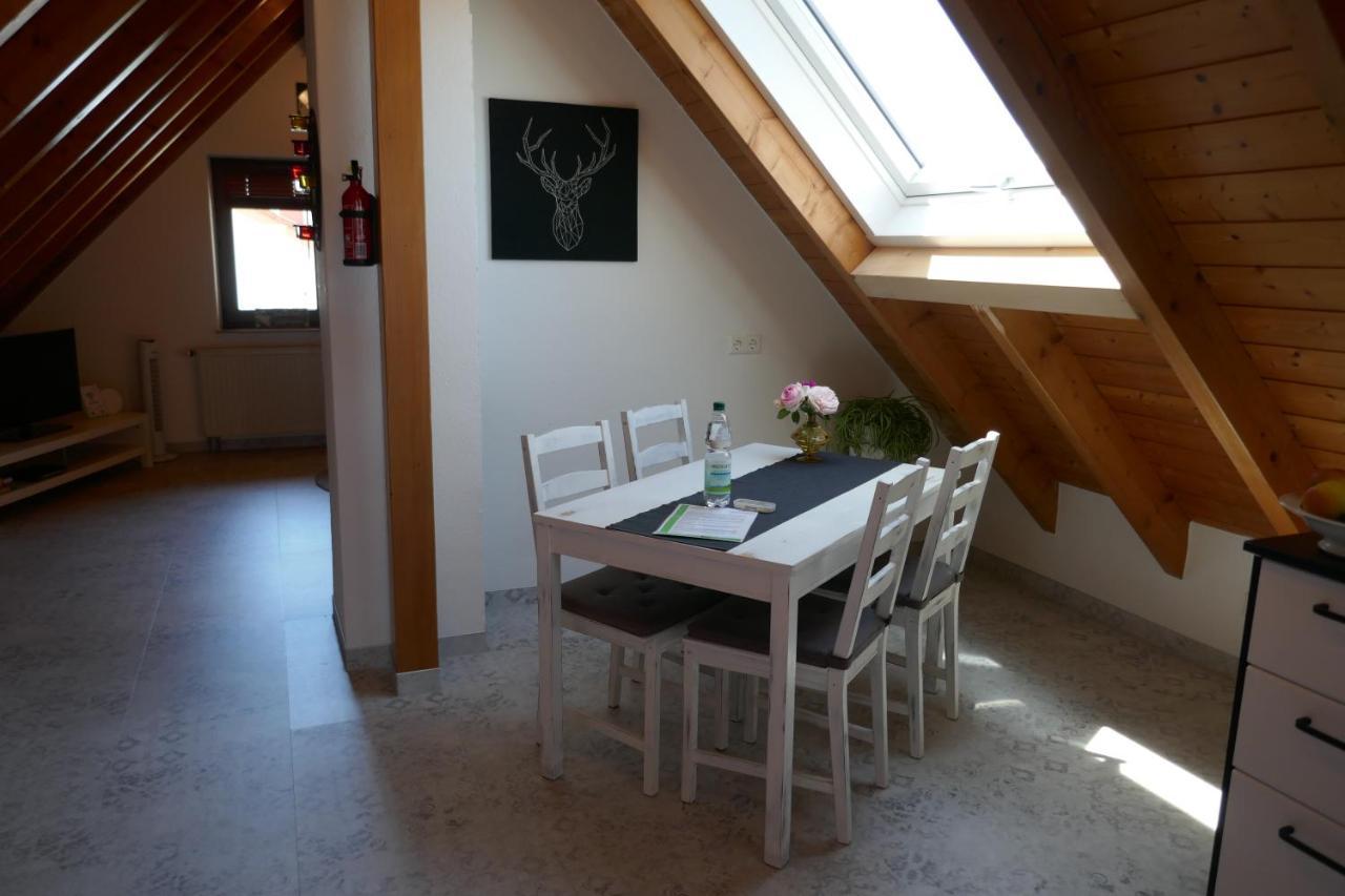 Moderne 2 Zi - Fewo Weinbergliebe Am Tuniberg Zwischen Freiburg Und Frankreich Merdingen Esterno foto
